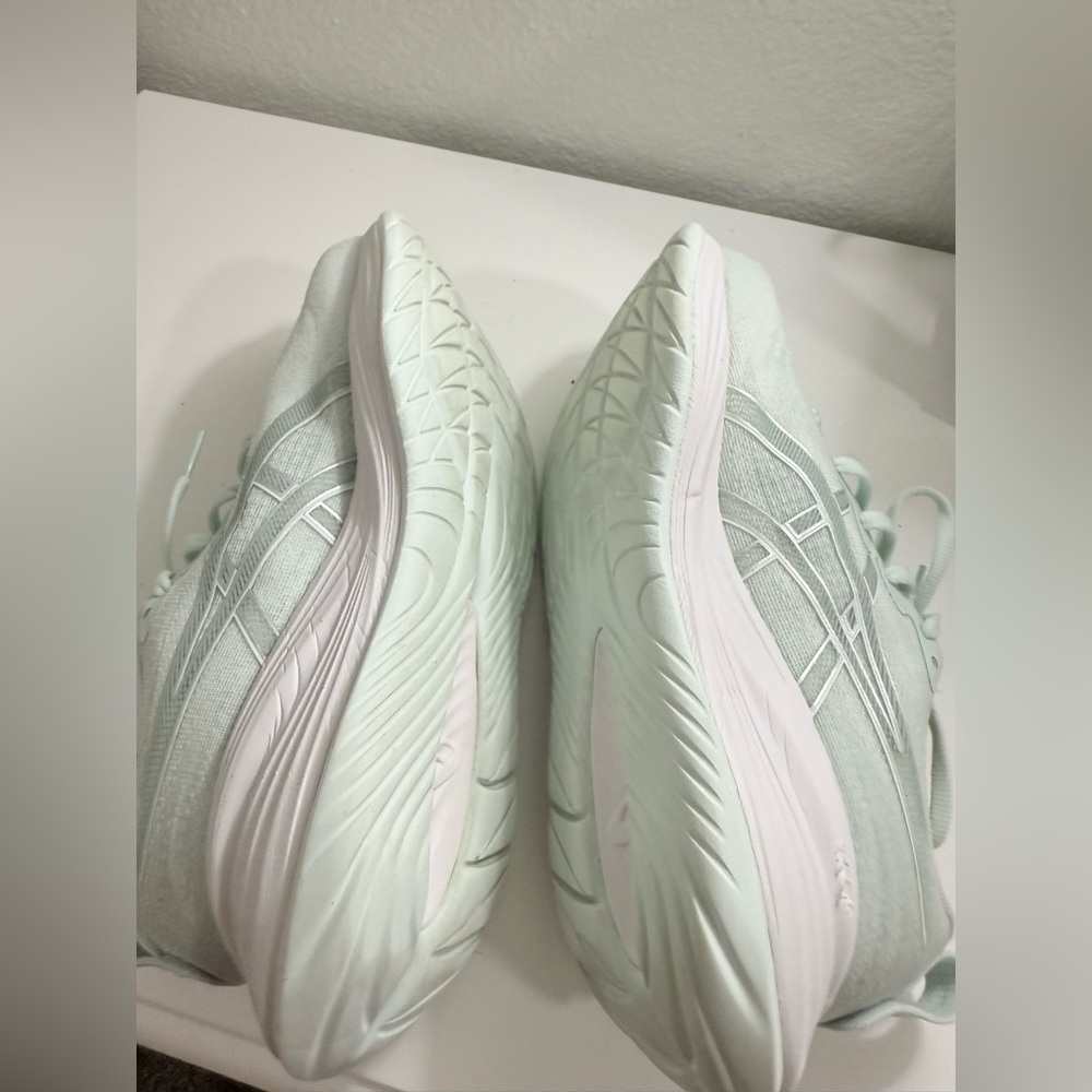 Asics Women's Light Green Athletic Shoes - Picture 4 of 6